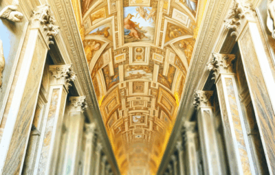 Cappella Sistina e Conclave: Viaggio Virtuale nel Cuore del Vaticano con un Video Immersivo