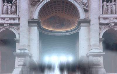 “Teresa degli oracoli” al Teatro Vittoria di Roma: un viaggio tra sogni, memoria e realtà
